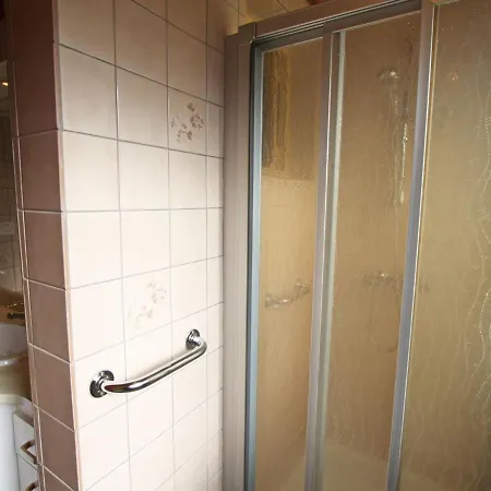 בית נופש Chaleureux A Avec Terrasse, Barbecue Et Proche Des Pistes De - Fr-1-589-189