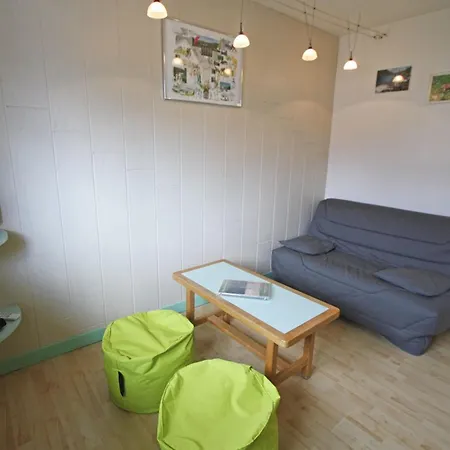 Chaleureux A Avec Terrasse, Barbecue Et Proche Des Pistes De - Fr-1-589-189